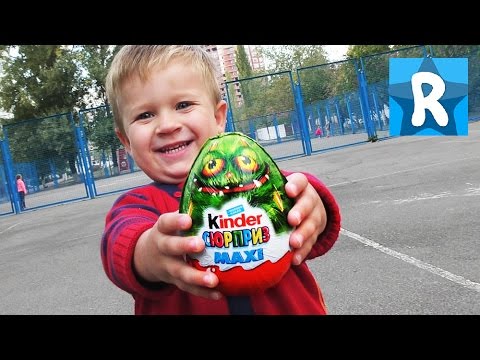 Kinder-MAKSI-Syurpriz-MONSTRY-Raspakovka-na-Ulitse-Giant-Kinder-Surprise-MAXI-Monster-unboxing-Eggs