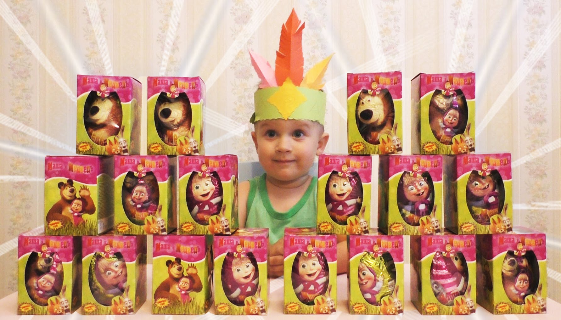 Masha-i-Medved-18-ogromnyh-yajtsa-s-syurprizami-Giant-Surprise-Eggs-Masha-and-the-Bear