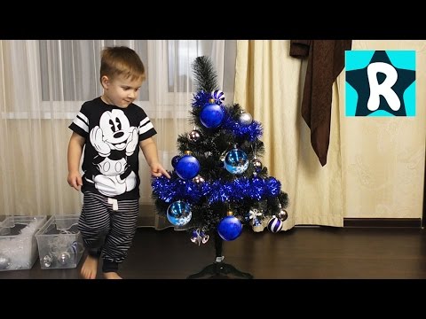 Naryazhaem-NOVOGODNYUYU-YOLOCHKU-Otkryvaem-novogodnie-SYURPRIZY-unboxing-surprise-Decorate-CHRISTMAS-Tree