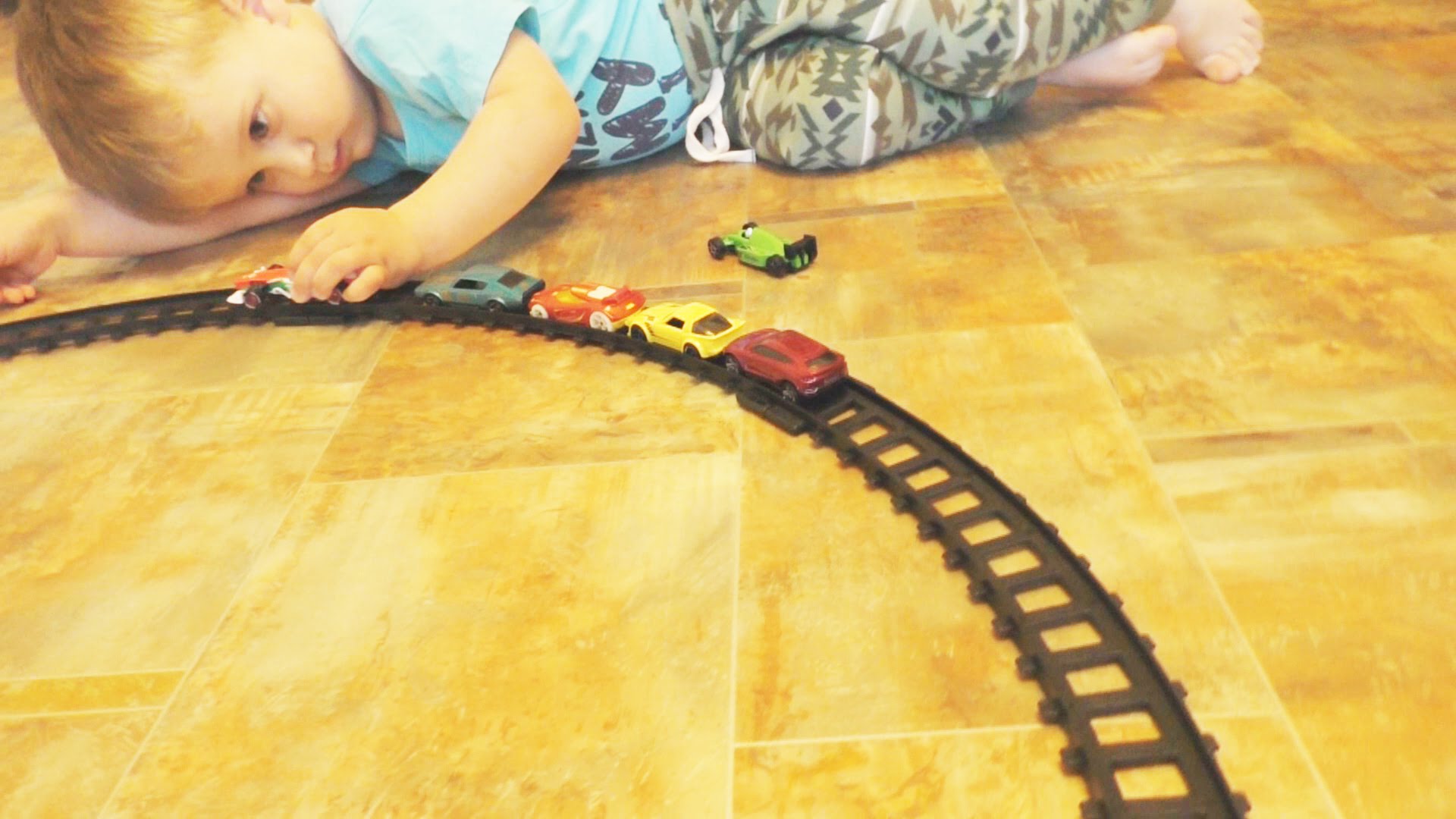 PAROVOZIK-iz-mashinok-hot-wheels.-Ochen-ORIGINALNO