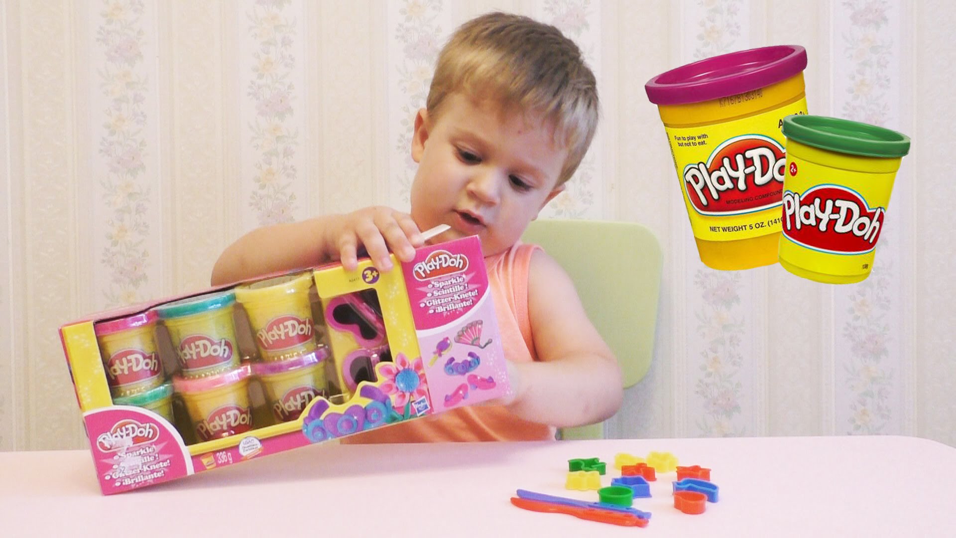 Play-Doh-PLEJ-DO-Blestyashhaya-kollektsiya-otkryvaem-novoe-testo-Plej-Do-lepim-serdechki-i-babochki
