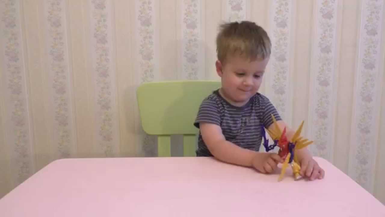 ZVEZDNYJ-ROBOT-otkryvaem-novuyu-igrushku