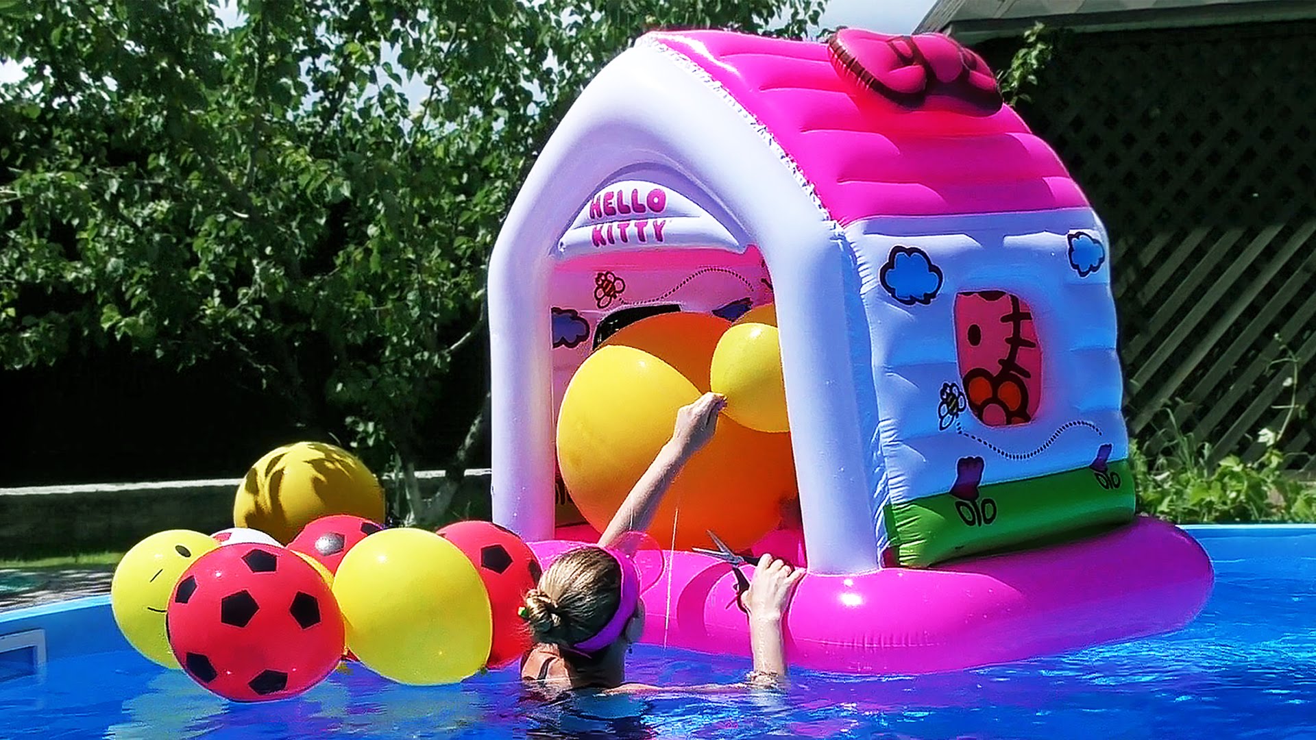 BARBI-Kukly-Mini-Barbi-v-SHarah-Domik-na-Bassejne-MEGA-BLOKS-Barbie-unboxing-Barbie-Doll