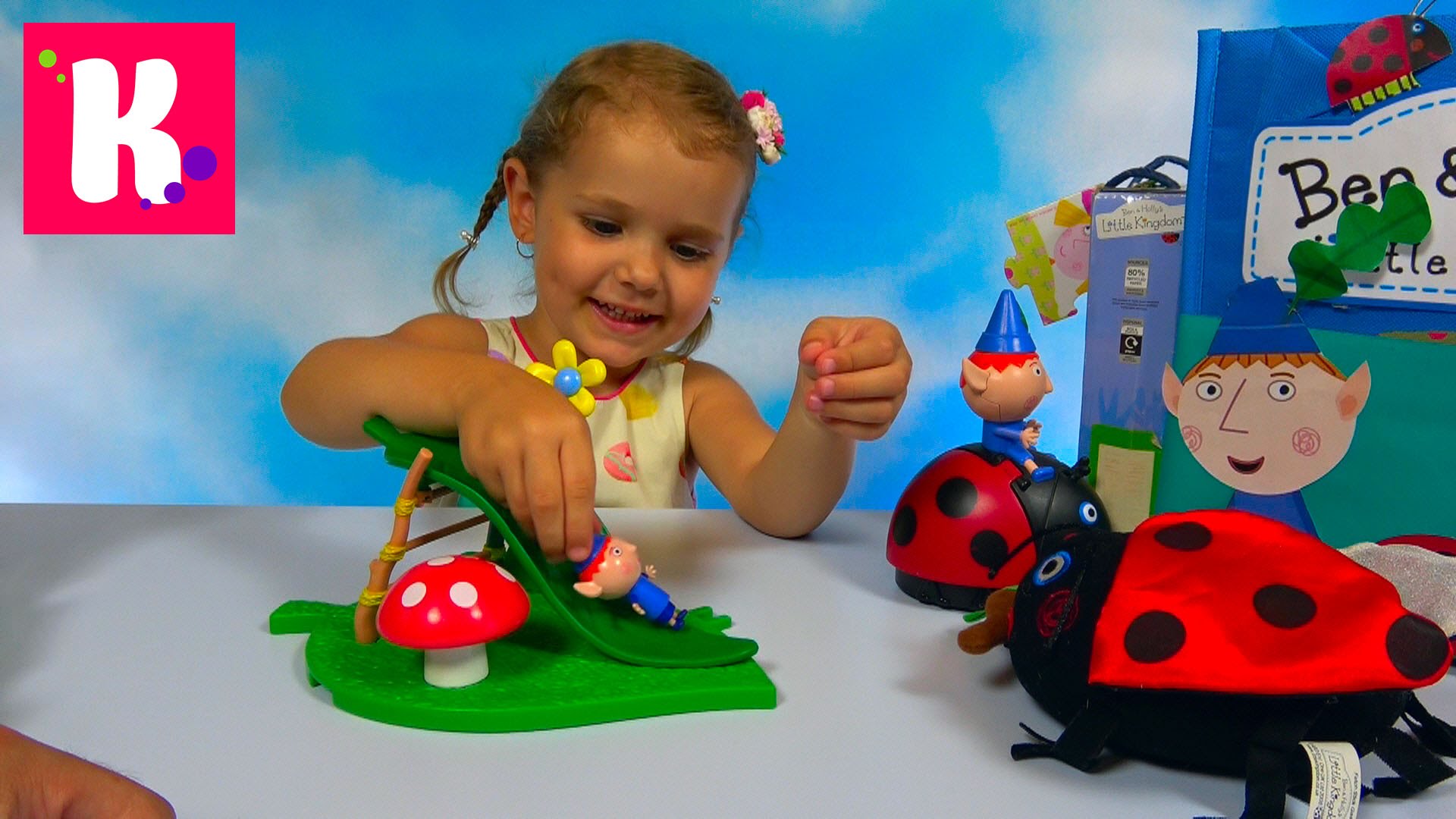 Ben-i-Holli-Malenkoe-korolevstvo-ogromnaya-korobka-s-igrushkami-Ben-i-Holi-i-igrovaya-ploshhadka