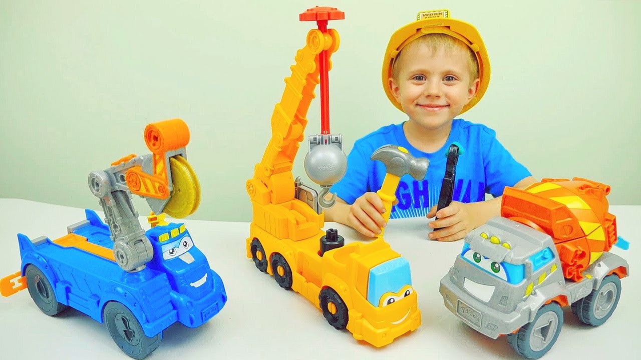 Mashinki-Plej-Do-i-Danik.-Betonomeshalka-Avtokran-i-Lesovoz.-Video-dlya-detej-s-plastilinom-Play-Doh