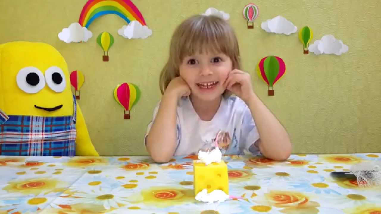Myshki-i-syr-igrushka-raspakovka-Stretchy-Mice-and-cheese-unboxing-toy