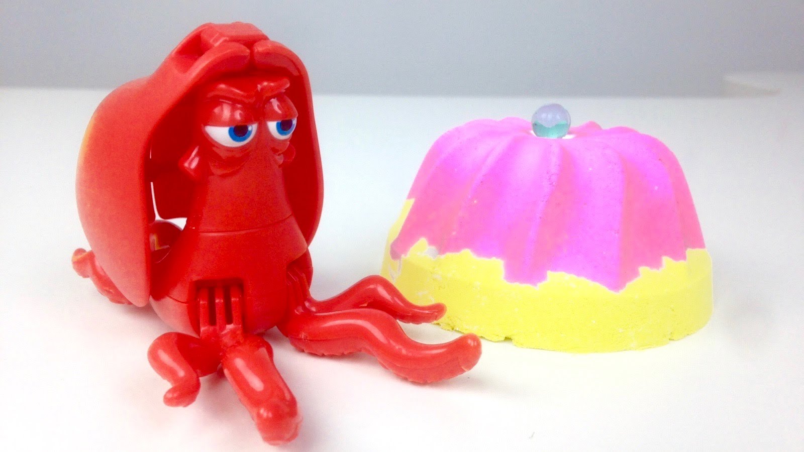 Razvivayushhee-video-dlya-detej.-Novaya-peredacha-Kapuki-Kanuki-DETSKIJ-SAD.-Novye-igry-v-mashiny-igrushki