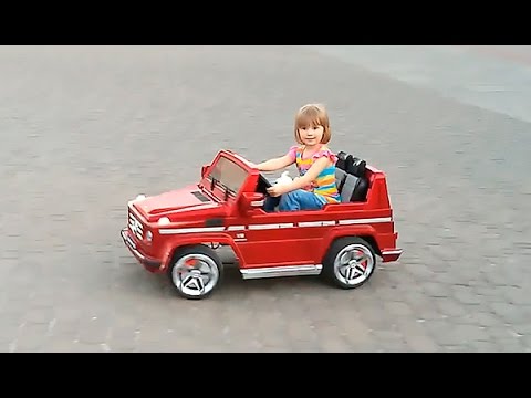 Razvlecheniya-v-parke-Batut-elektro-mashinka-Mercedesdetskie-gorki-Toys-for-kids