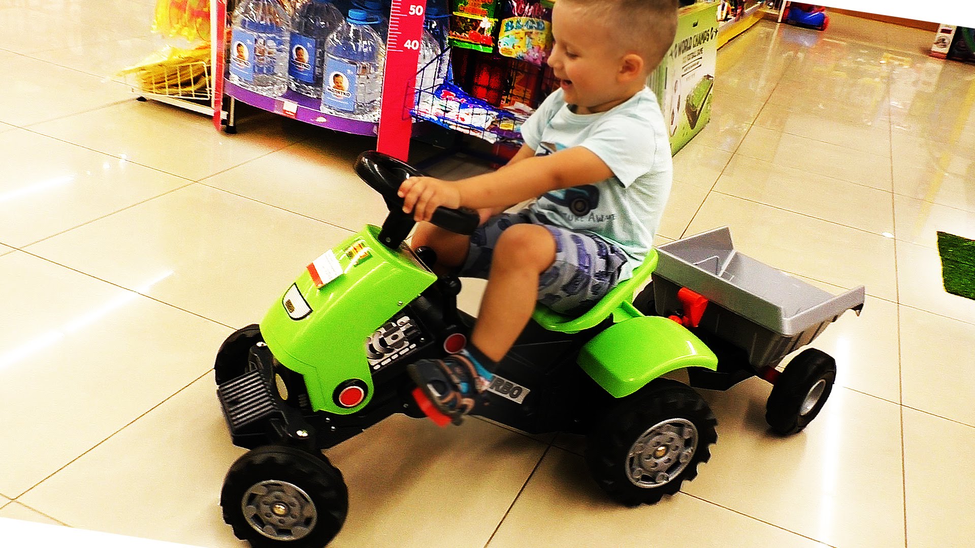 VLOG-Magazin-igrushek-Strizhka-Novaya-pricheska-Romy-poem-Detskie-pesenki-VLOG-Toy-Shop-New-hairstyle