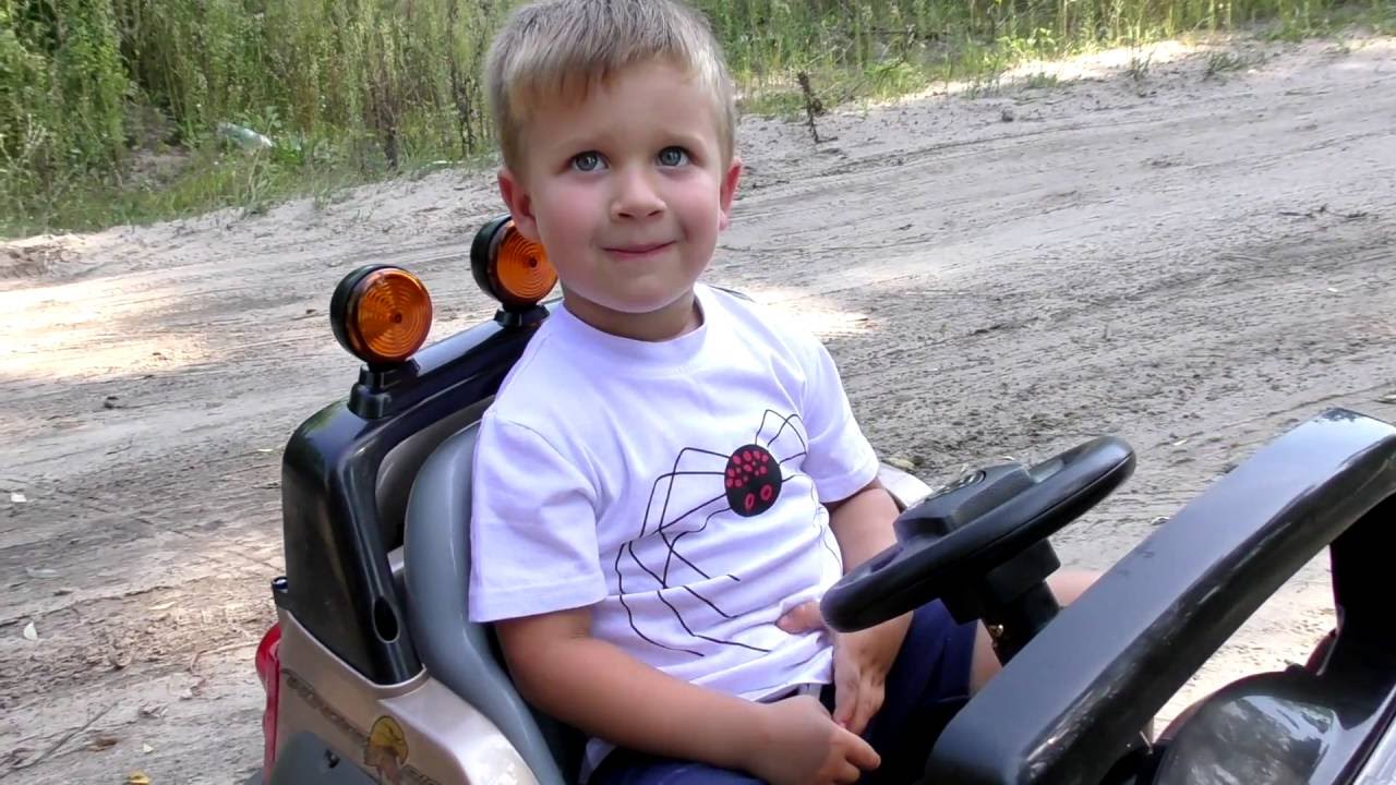 Fiksiki-NA-MASHINE-V-LES-Novye-Serii-FIKSIKI-Fixiki-New-Eggs-Toys-Fixiki-Surprise-Kinder-Surprise