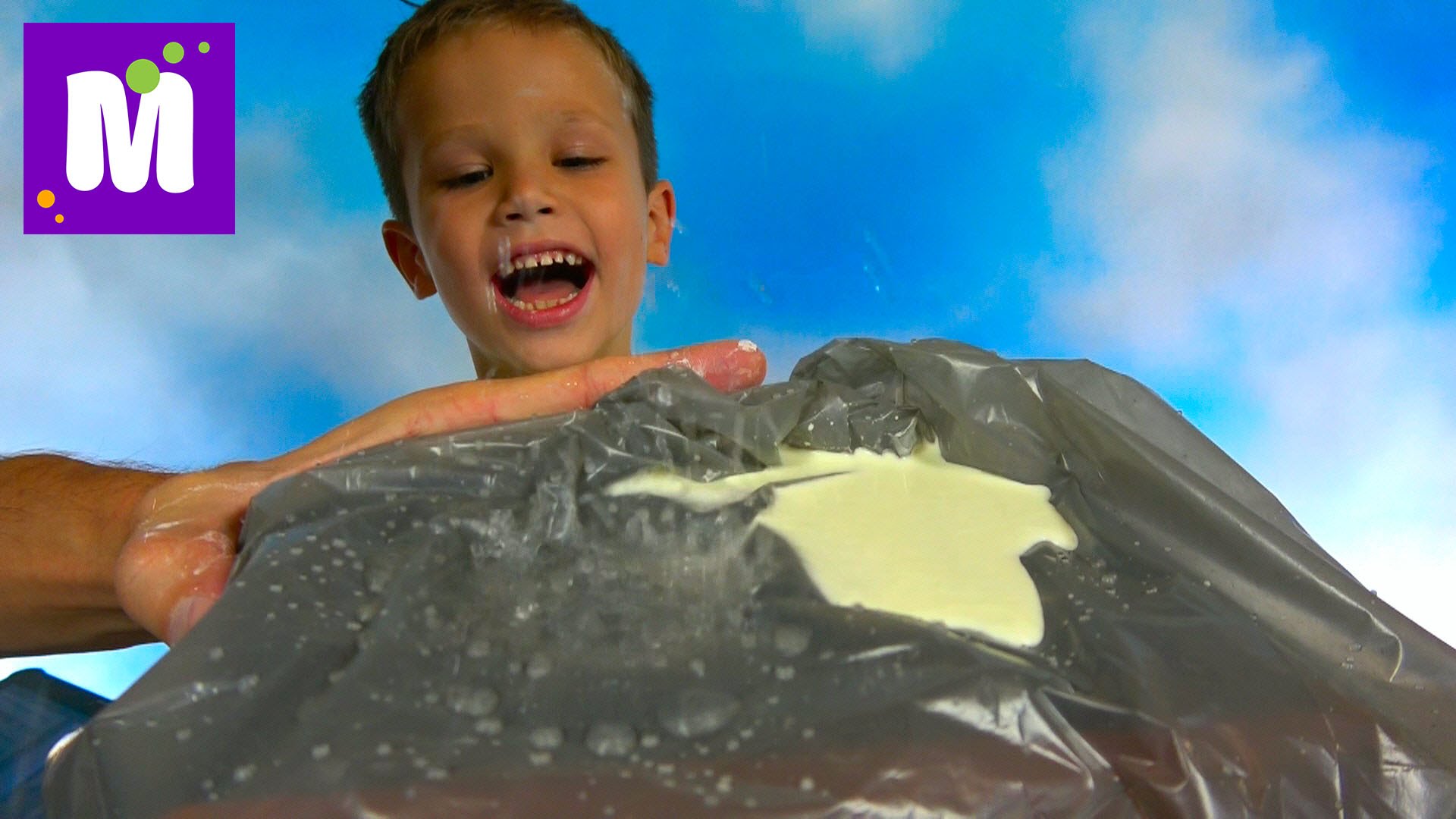 Feromagnitnaya-zhidkost-Nenyutonovskaya-zhidkost-na-dinamikah-Opyty-s-vodoj-Smeshivanie-tsvetov