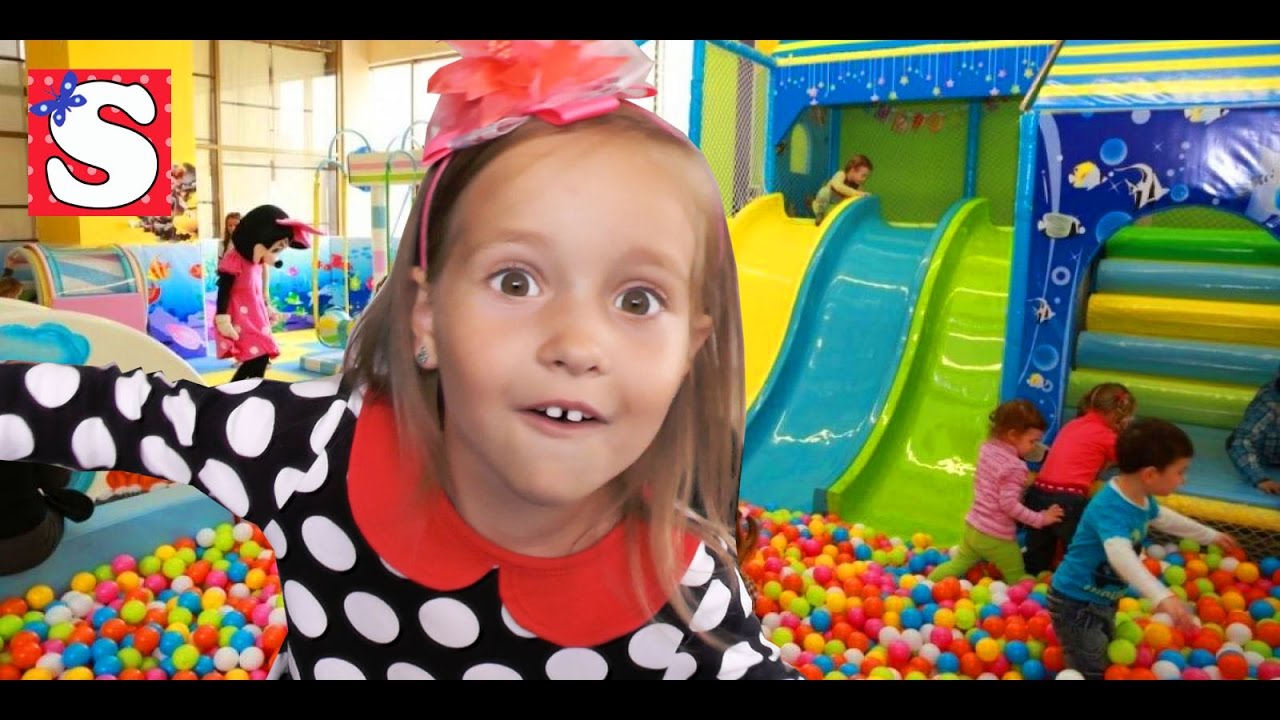 Detskaya-igrovaya-ploshhadka-Razvlechenie-dlya-detej-Detskoe-video-vlog-Playground