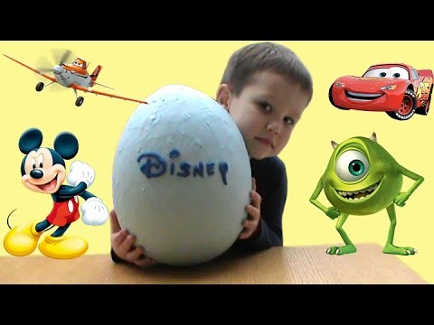 Giant-surprise-egg-Disney-Heroes-toys-Geroi-DISNEJ-ogromnoe-yajtso-s-syurprizom-otkryvaem-igrushki