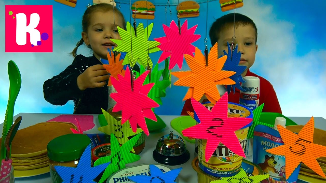 Pankejk-CHELLENDZH-s-zubnoj-pastoj-i-Baklazhannoj-ikroj-Pancakes-Challenge-sgushhenka-s-tomatnoj-pastoj