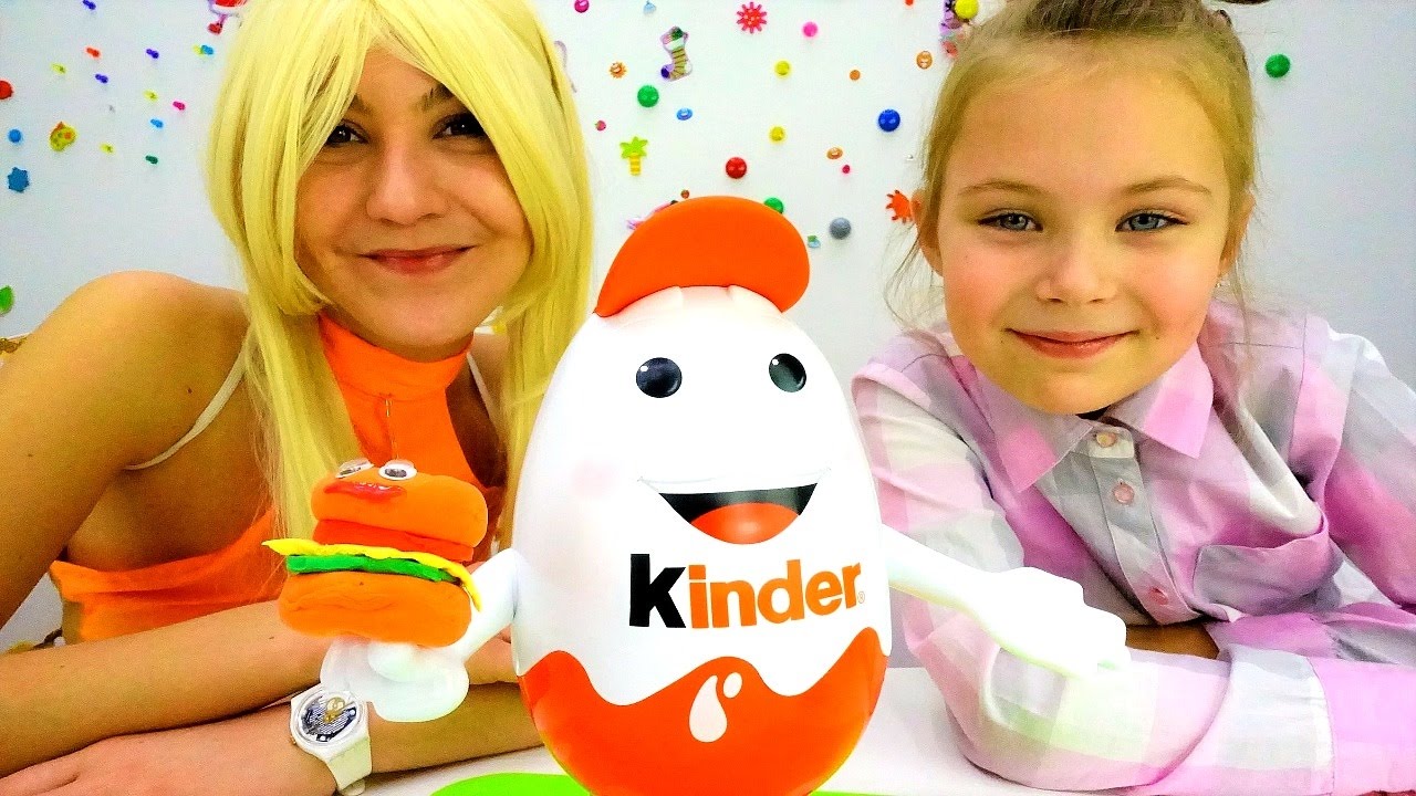 Podarok-na-NOVYJ-GOD-dlya-Kinder-Syurpriza-Stella-iz-Kluba-VINKS-delaet-podelki-iz-plastilina