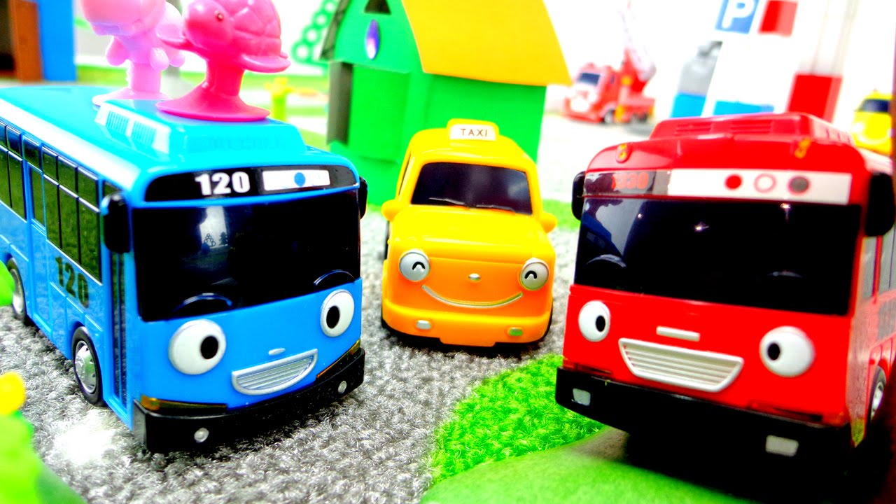 Multiki-pro-mashinki-Avtobus-Tajo-Tajo-zabolel.-Igrushki-iz-multfilma