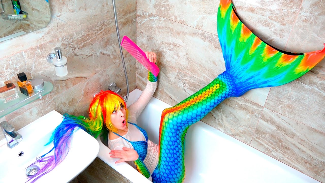 Bad-Baby-Vrednye-Detki-prevratili-BARBI-v-RUSALKU-Mermaid-Tail-Kids-Transform-Barbie-to-Real-Mermaid