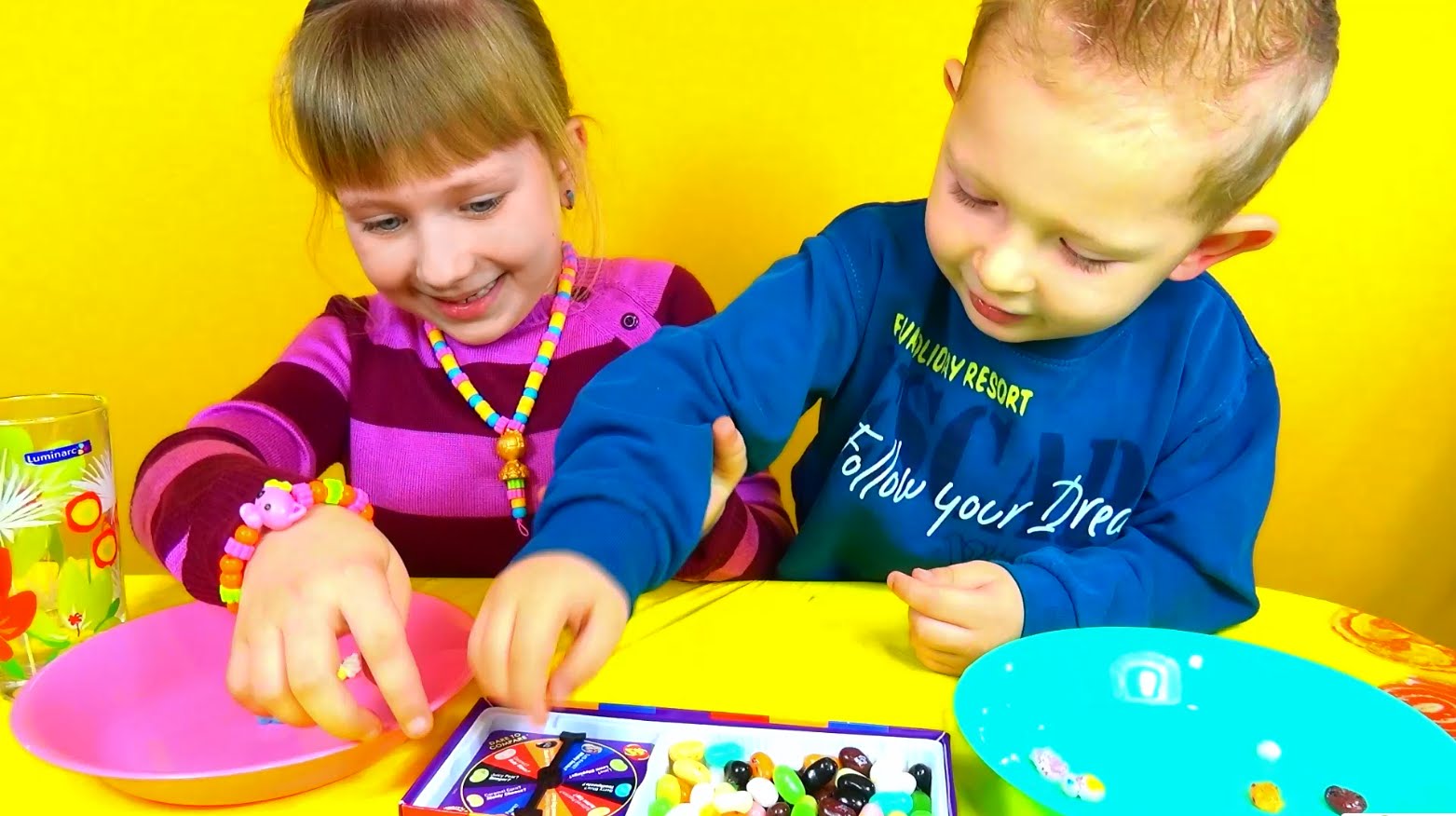 CHellendzh-Bin-Buzld-Edim-vonyuchie-noski-kozyavki-BEAN-BOOZLED-CHALLENGE-BOBY-Garri-Pottera