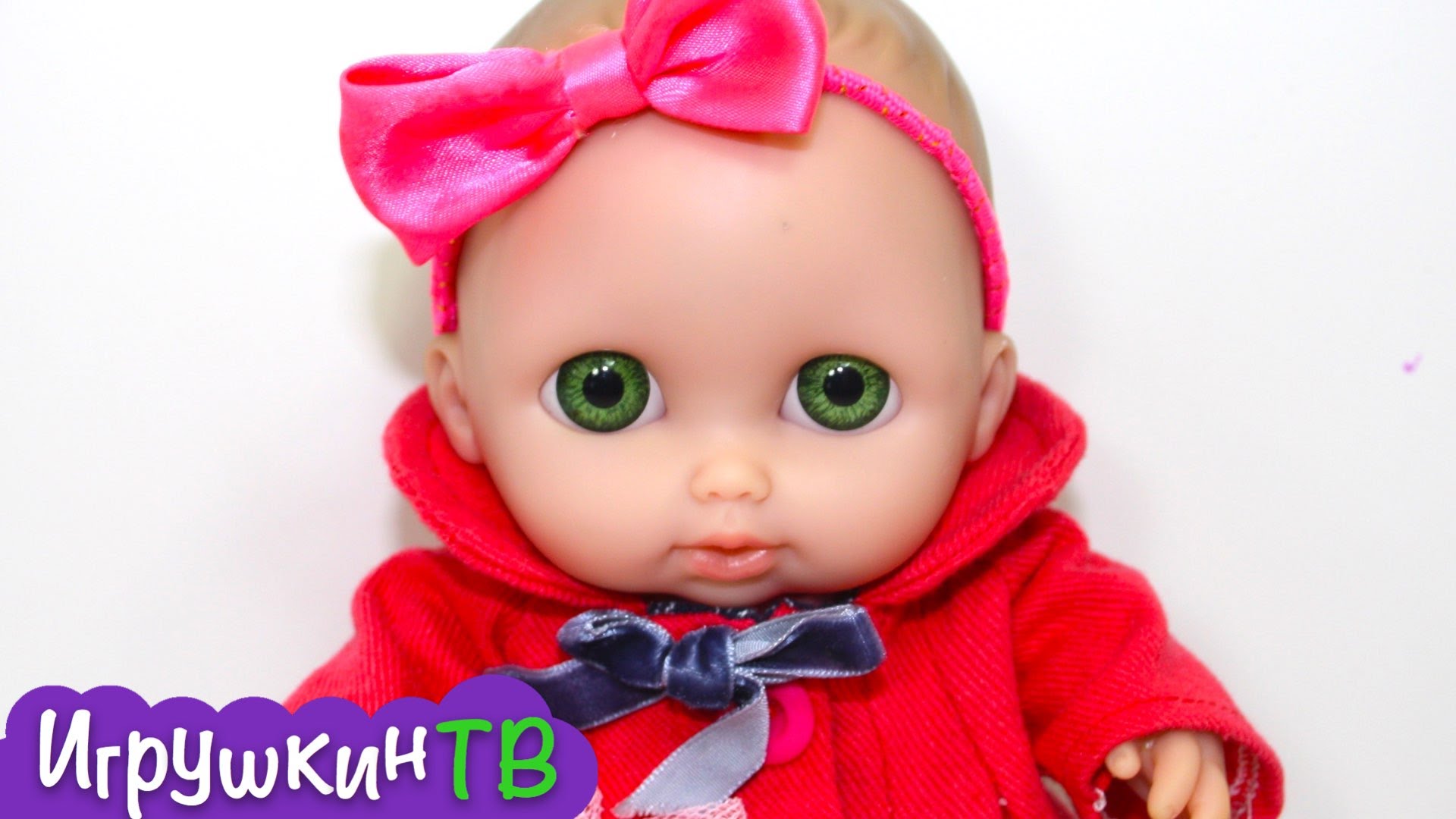 Dochki-Materi-s-pupsom-Kira.-Otkryvaem-nabor-dlya-progulok-New-Born-Baby