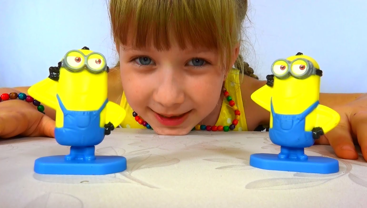 Gotovye-zavtraki-Neskvik-s-igrushkoj-syurpriz-Minony-Nesquik-with-a-toy-surprise-Minions