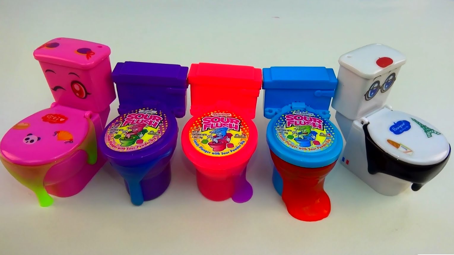 Ishhem-Syurprizy-v-unitazah-Lizuny-Moko-Moko-Mokolet-Surprise-Slime-Surprise-Toilet-Candy