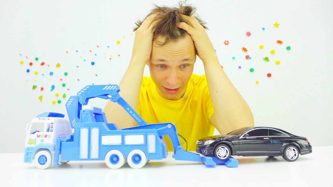 MASHINKI-dlya-malchikov-GONKI-dlya-malchikov-na-mersedese-vnedorozhnike-i-EVAKUATORE-Kto-pobedit