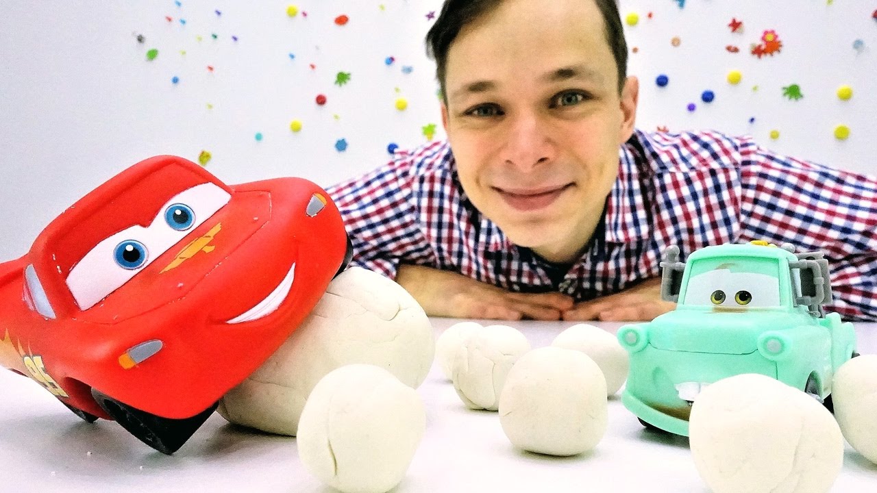 Makvin-igry-v-mashinki-Video-pro-igrushki.-Fyodor-i-Makvin-ubirayut-sneg