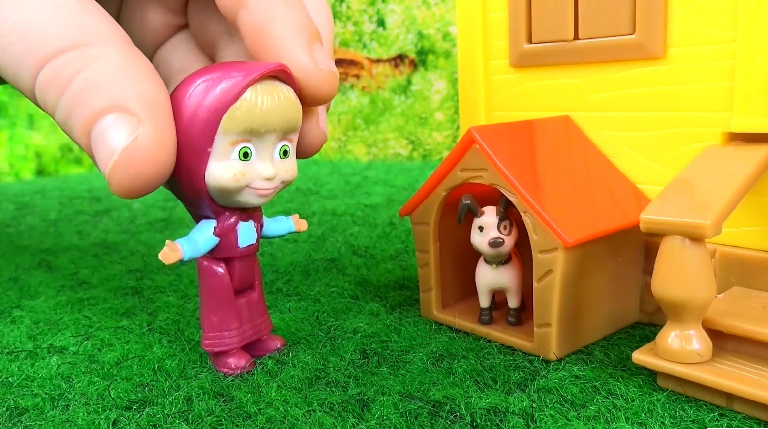 Masha-i-Medved-Domik-Mashi-Igrovoj-nabor-raspakovka-igraem-Masha-and-the-Bear