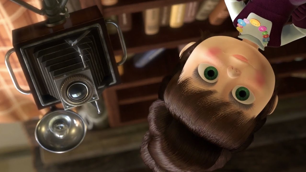 Masha-i-Medved-Krasota-strashnaya-sila-Nu-chto-ty-sidish-Stolko-krasoty-snyat-nuzhno