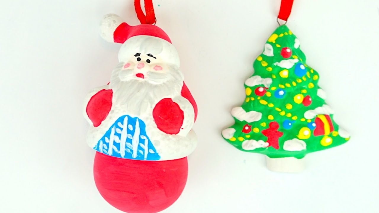 Masha-i-Medved-raskrashivaem-novogodnie-igrushki.-Igrushki-iz-multika-Masha-i-Medved.-Igrushkin-TV