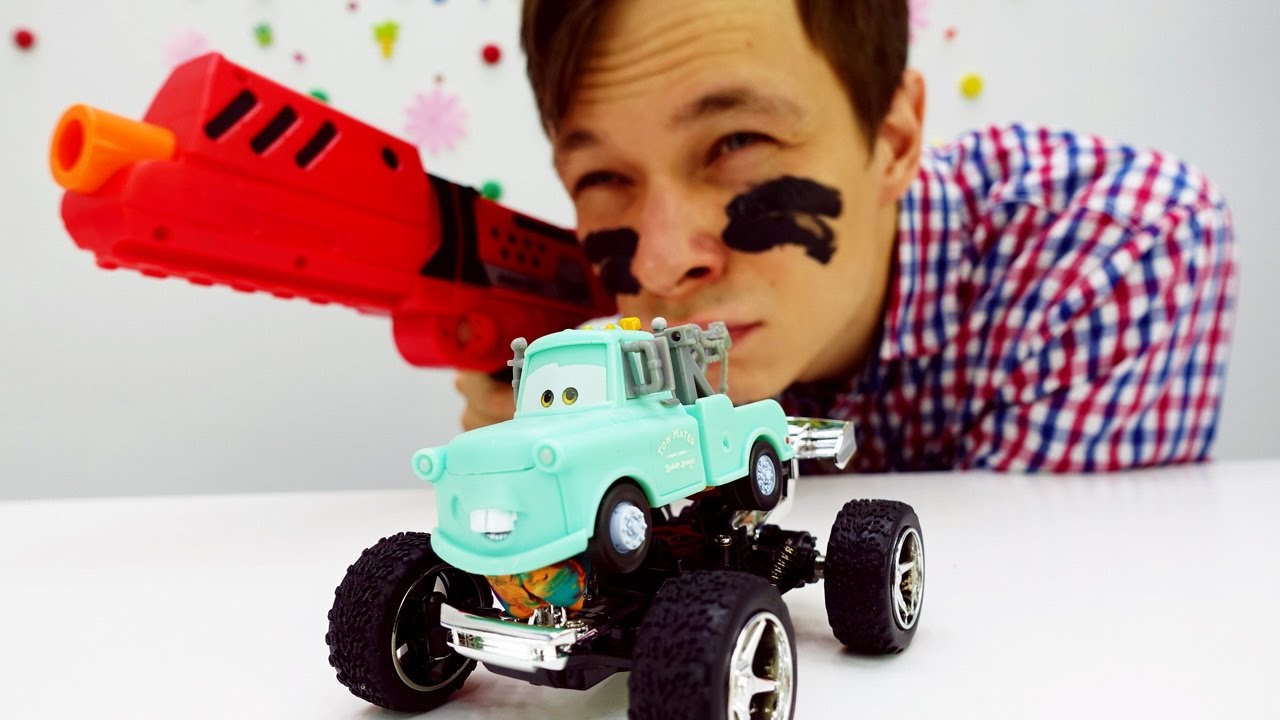 Mashinki-dlya-malchikov-multfilm-Tachki.-Video-pro-igrushki-Fyodor-i-Metr-edut-na-voennuyu-bazu