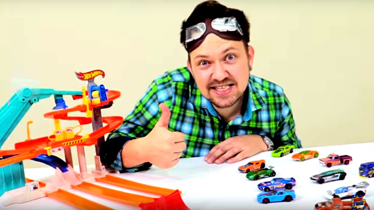 Mashinki-video-Garazh-Aleksa-Moto-TREK-HOT-VILS-hot-wheels