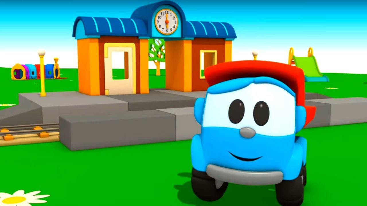 Multik-konstruktor-3d.-Gruzovichok-Leva-stroit-zhd-stantsiyu-dlya-parovozika-Playground-Station