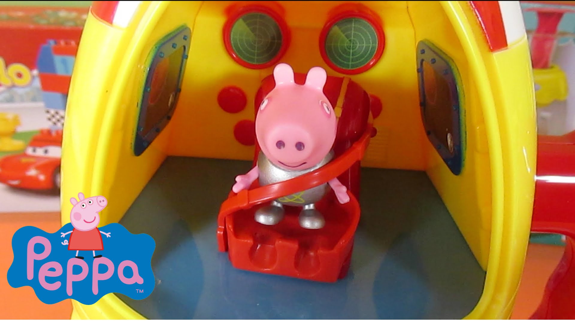 Svinka-Peppa-obzor-igrushki-Kosmicheskii-korabl-Svinki-Peppy