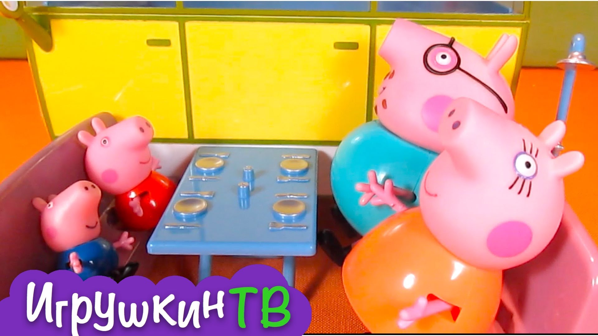 Svinka-Peppa.-Igrushka-Furgonchik-dlya-puteshestvii-iz-multika-Peppa