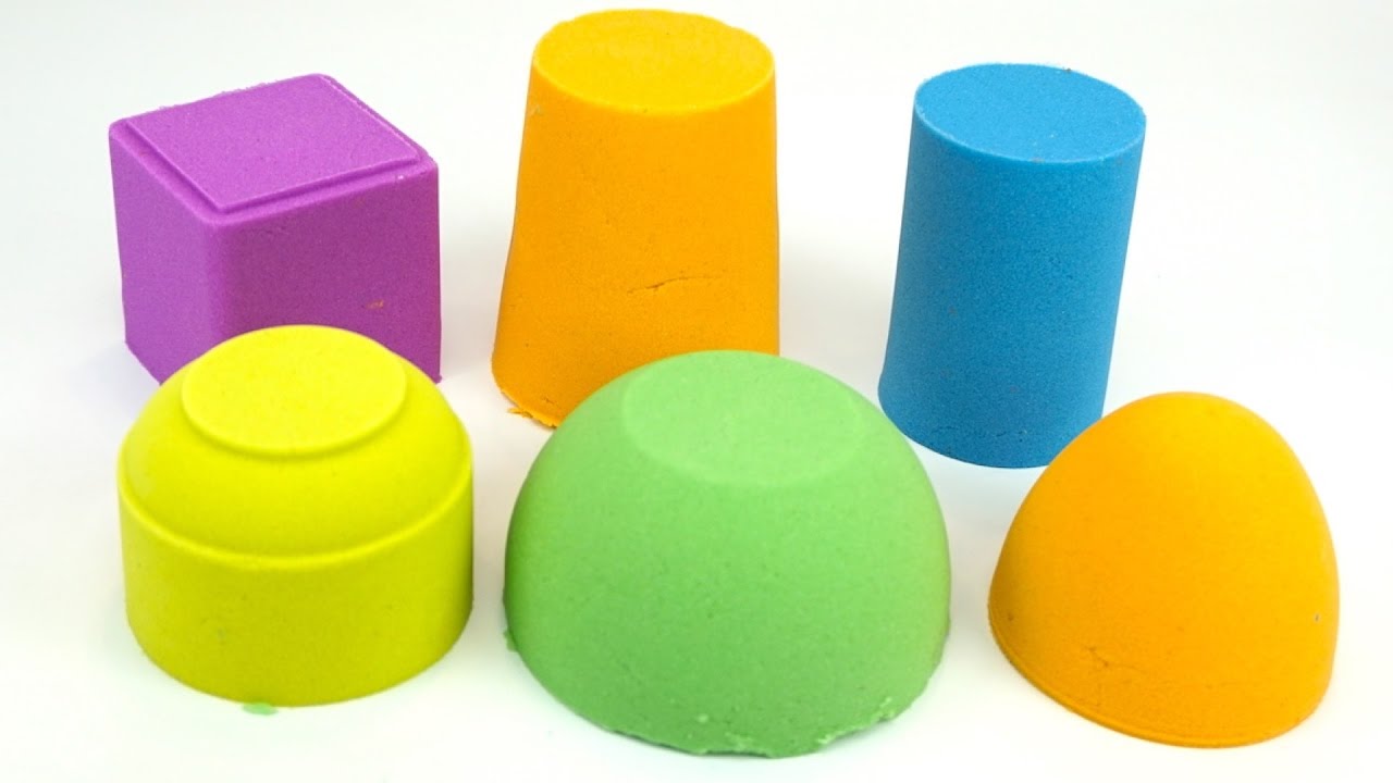 Syurprizy-iz-kineticheskogo-peska.-Syurprizy-s-geroyami-skazki-Repka.-Igrushkin-TV