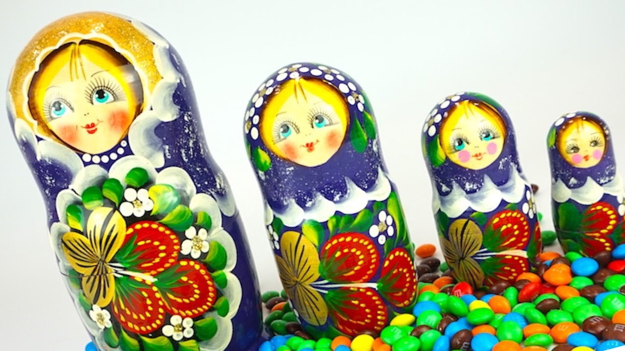 Syurprizy-v-Matreshkah-Igrushki-syurprizy-Svinka-Peppa-Masha-i-Medved-Poni-Igrushkin-TV