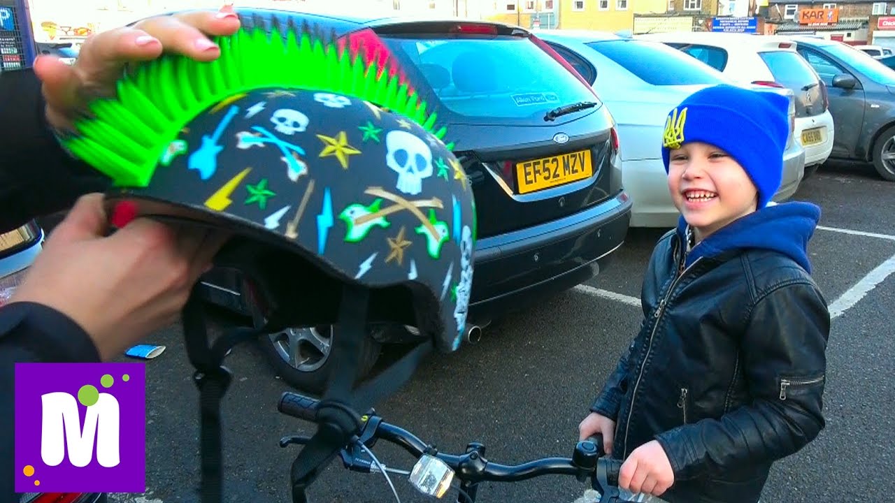 VLOG-Ehali-pokupat-novye-samokaty-a-kupili-novyj-PLANSHET-i-Maks-popal-v-tochku-s-vyborom