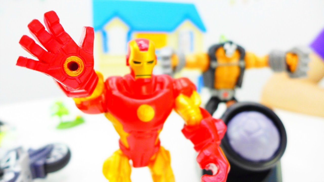 Video-pro-igrushki-ZHELEZNYJ-CHELOVEKIron-Man-i-komanda-supergeroev