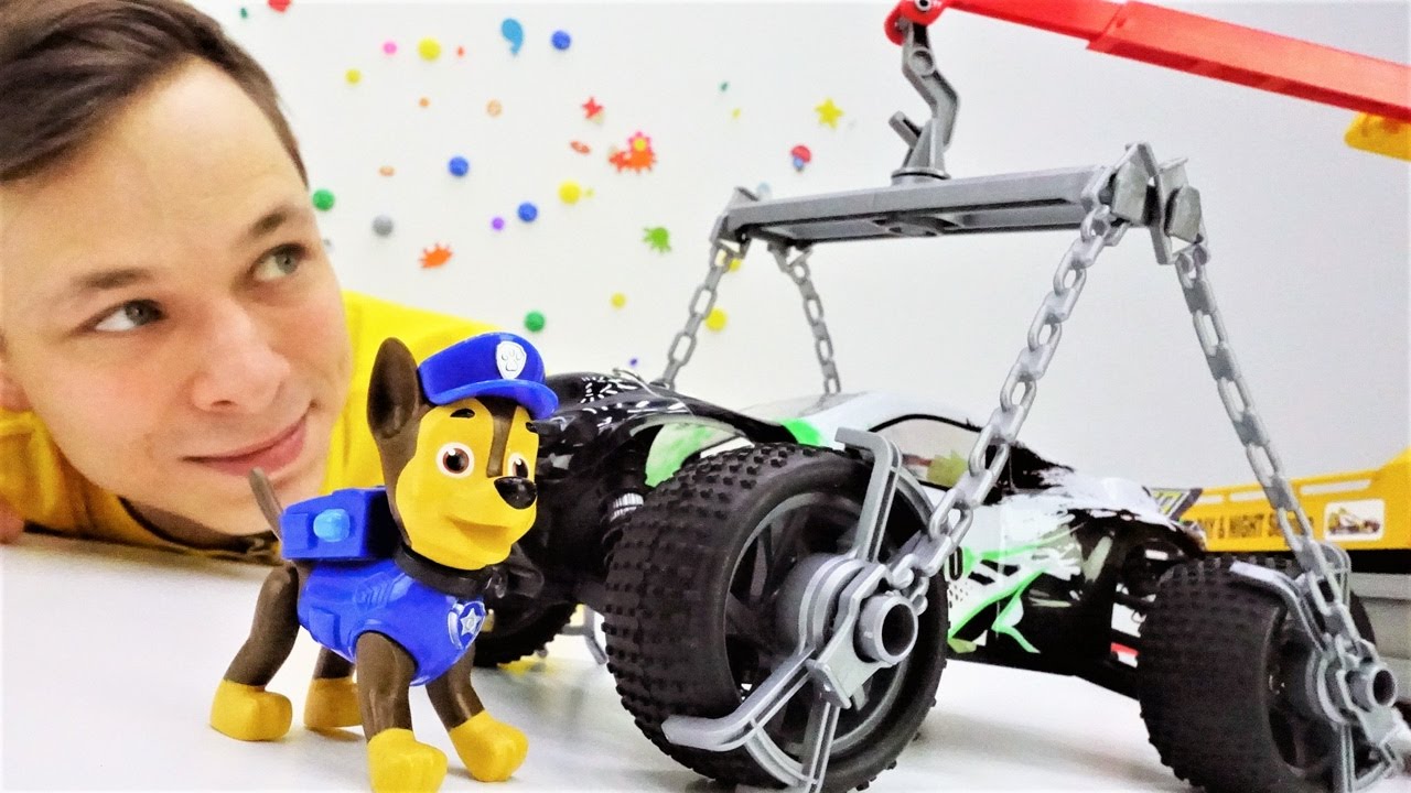 Video-s-igrushkami-multfilm-Tachki-SHHenyachij-Patrul-mashinki.-Kak-rabotaet-avtoevakuator