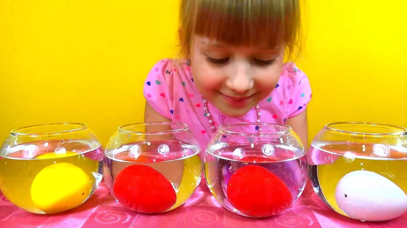 YAjtso-s-syurprizom-Vyrashhivaem-multyashnyh-geroev-s-yajtsa-Egg-with-a-surprise-to-grow-eggs