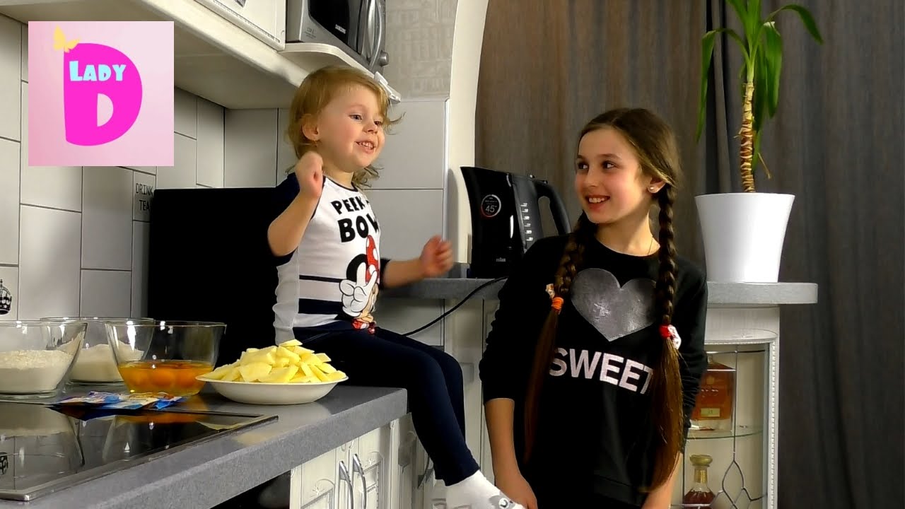 Delaem-YAblochnyj-pirog.-Making-Apple-Pie