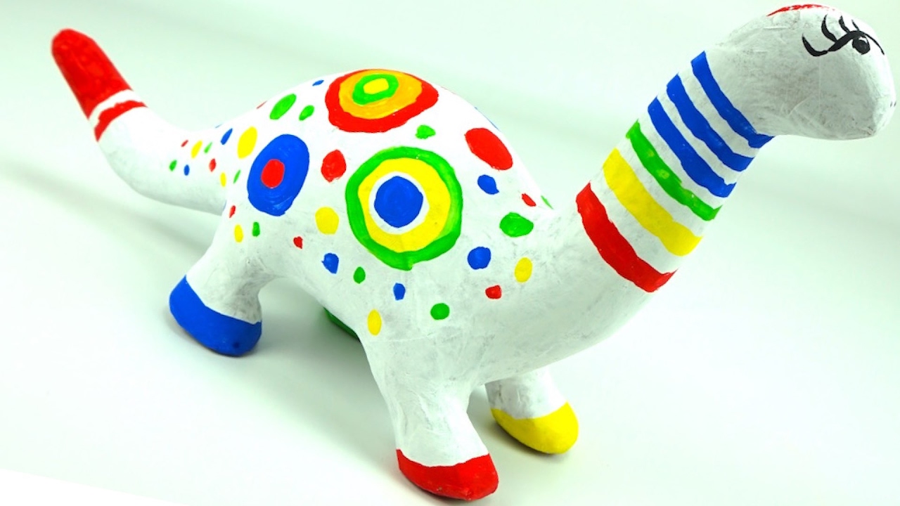 Horoshii-dinozavr-pape-mashe-dlya-detei-.-Raskrashivaem-Pape-mashe-horoshii-dinozavr.-Igrushkin-TV