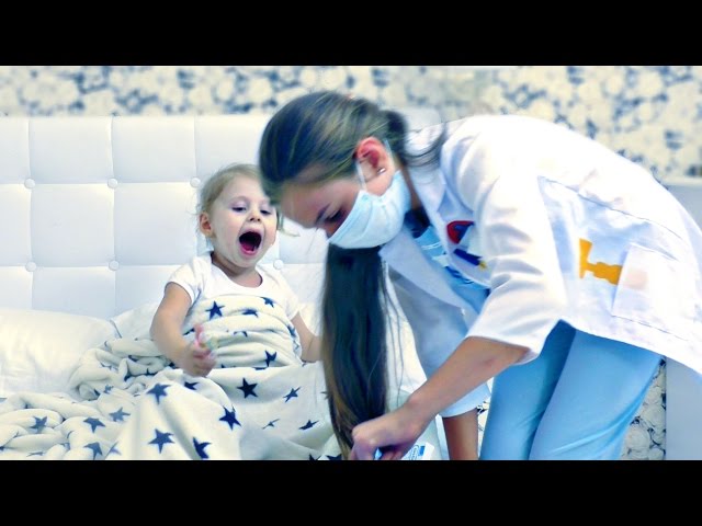 Malyshka-Dana-ispugalas-UKOLA-Video-dlya-detej-KIDS-Children-Diana-Doktor-Lechit-Danu