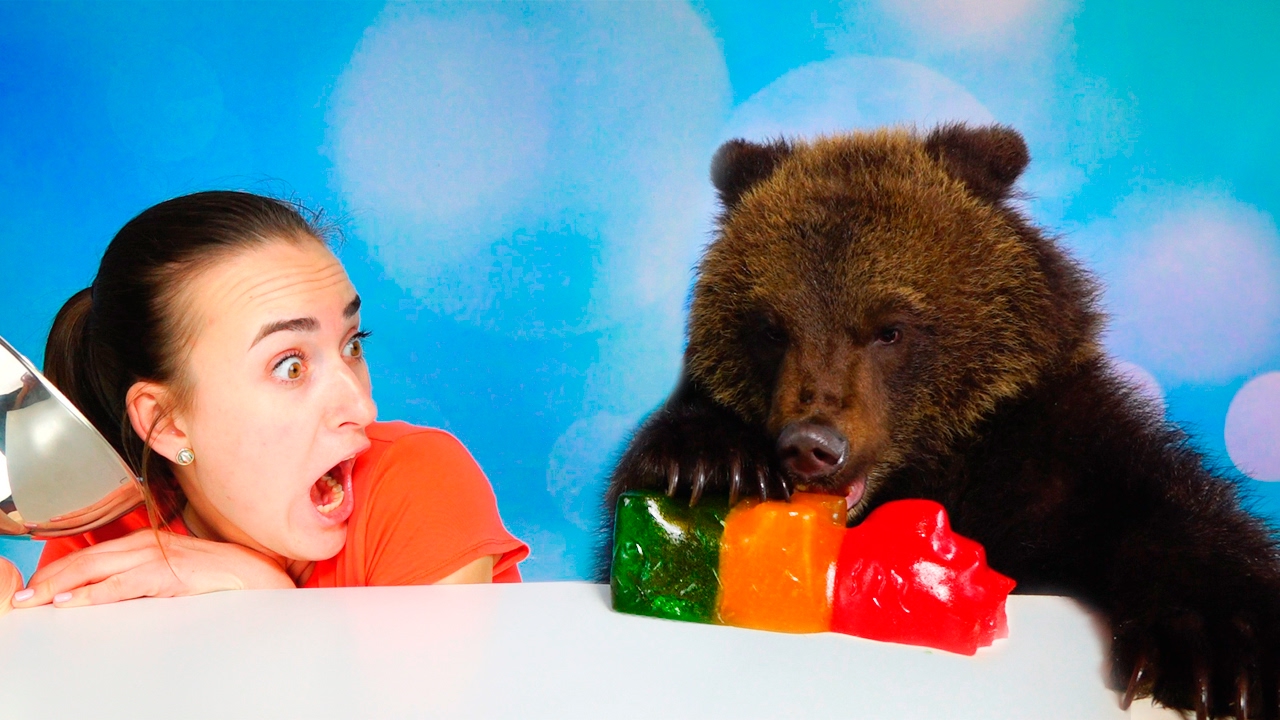 Obychnaya-Eda-protiv-Marmelada-EKSTREMALNYJ-CHELLENDZH-Real-Food-vs-Gummy-Food-EXTREME-CHALLENGE