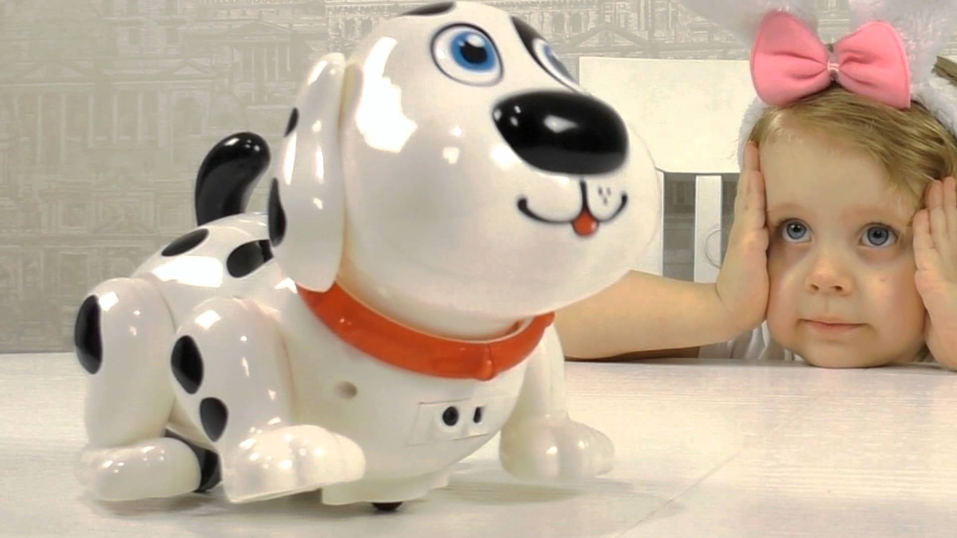 Sobachka-Lakki-otkryvaem-i-igraem-The-dog-Lucky