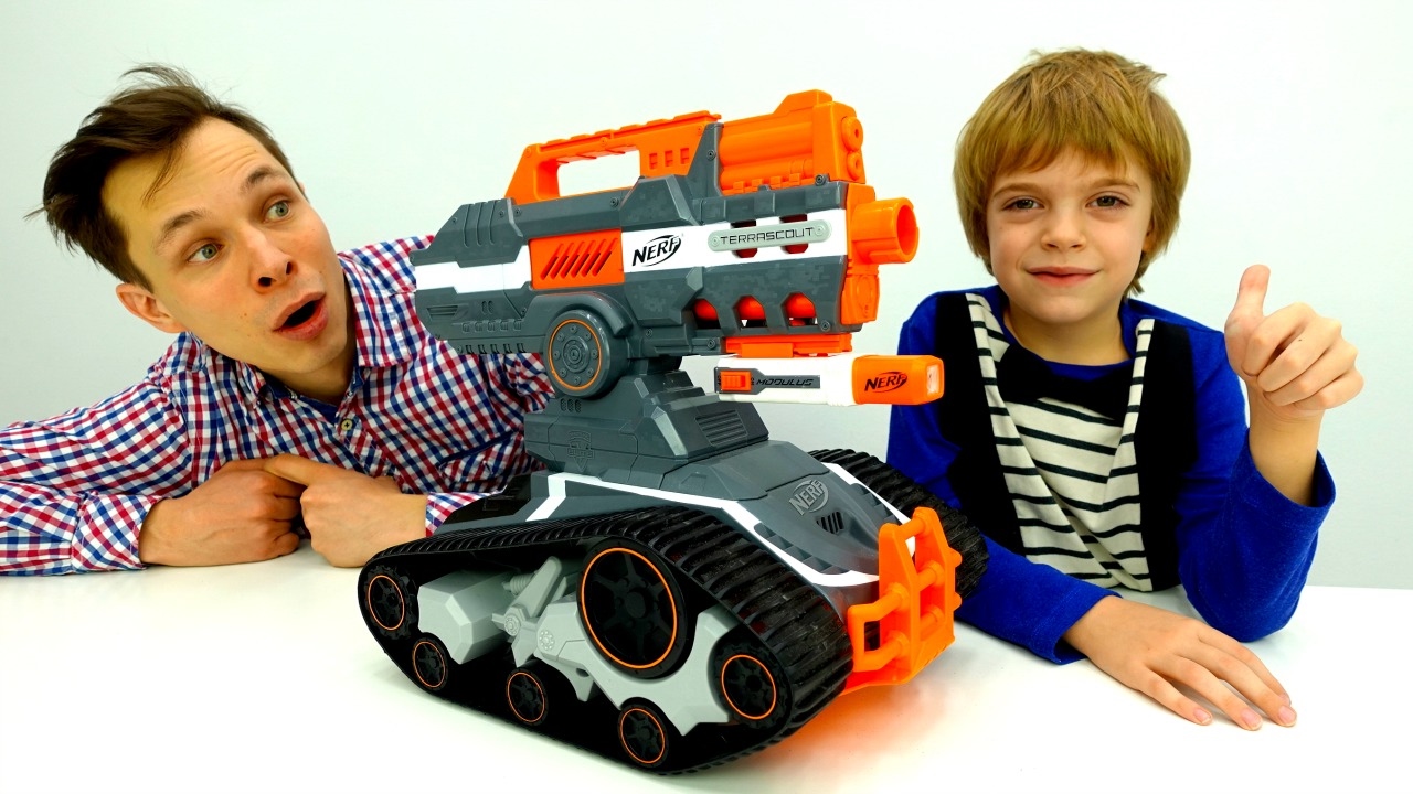 Transformery-Bitva-NERF-AVTOBOTY-protiv-DESEPTIKONOV-Video-Deti-i-Roditeli