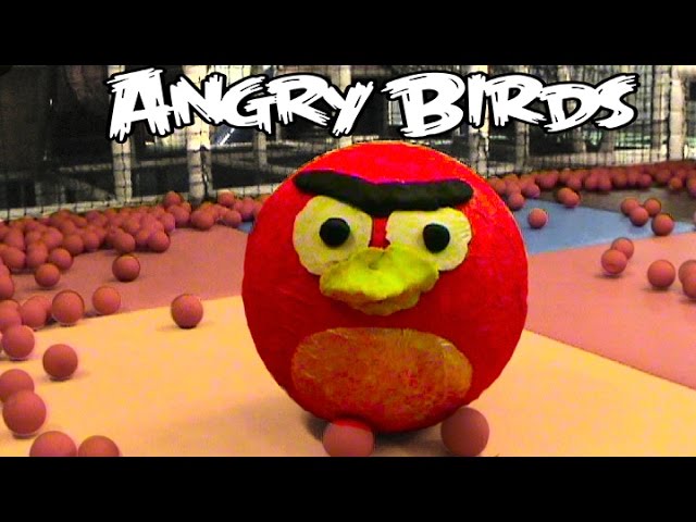 Angri-Berds-ogromnyj-yajtso-syurpriz-igrushki-otkryvaem-Angry-Birds-norme-surprise-oeuf-jouet-ouverte