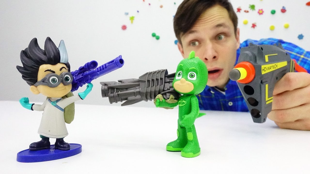 Geroi-v-Maskah-igrovoe-video.-SHtab-supergeroev-Spasaem-gorod-ot-Romeo-i-Lunnoj-Devochki