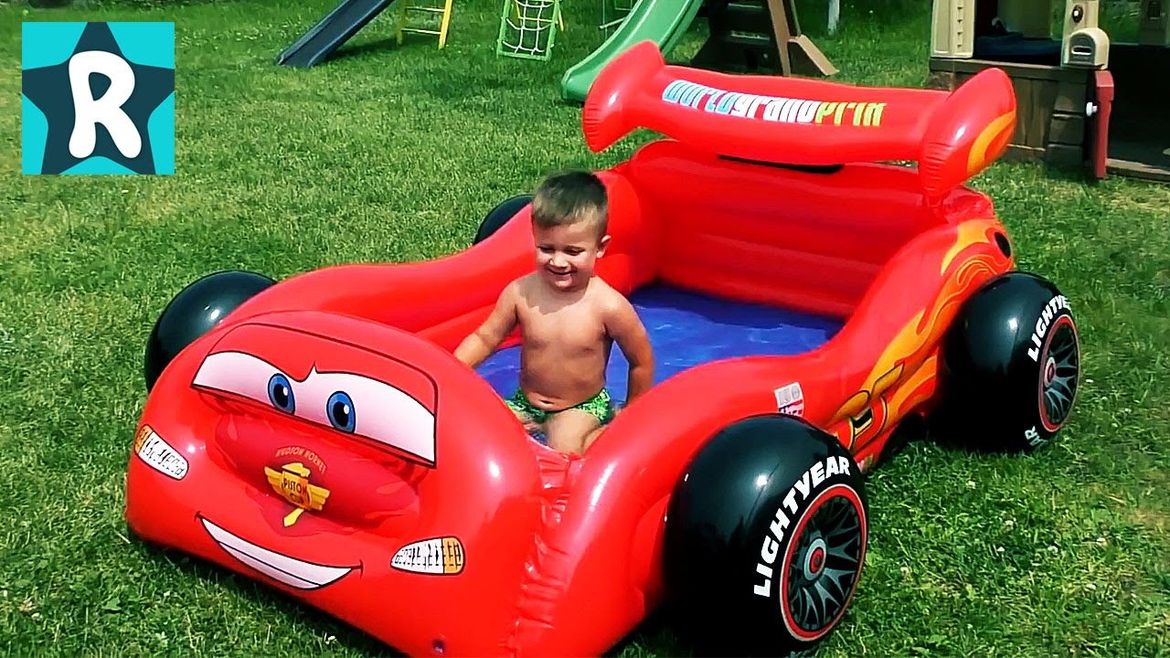 MOLNIYA-MAKVIN-BASSEJN-s-Orbiz-Lightning-McQueen-cars-for-kids-Summer-Fun-SHariki-s-Vodoj-Pool-Games